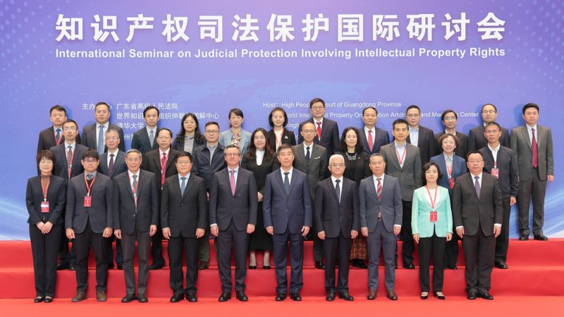 企业法律咨询合同模板定制的智慧与陷阱